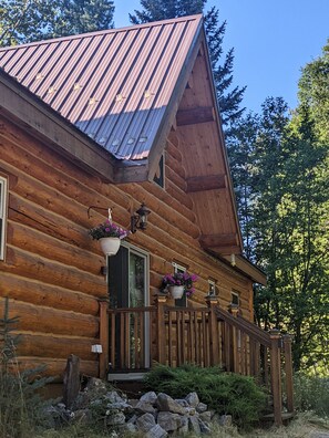 تفاصيل الفندق من الخارج