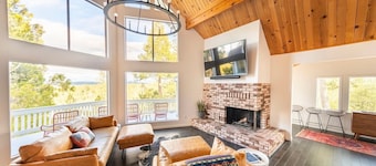 Stunning Yosemite Mountain Views with Luxury accommodations