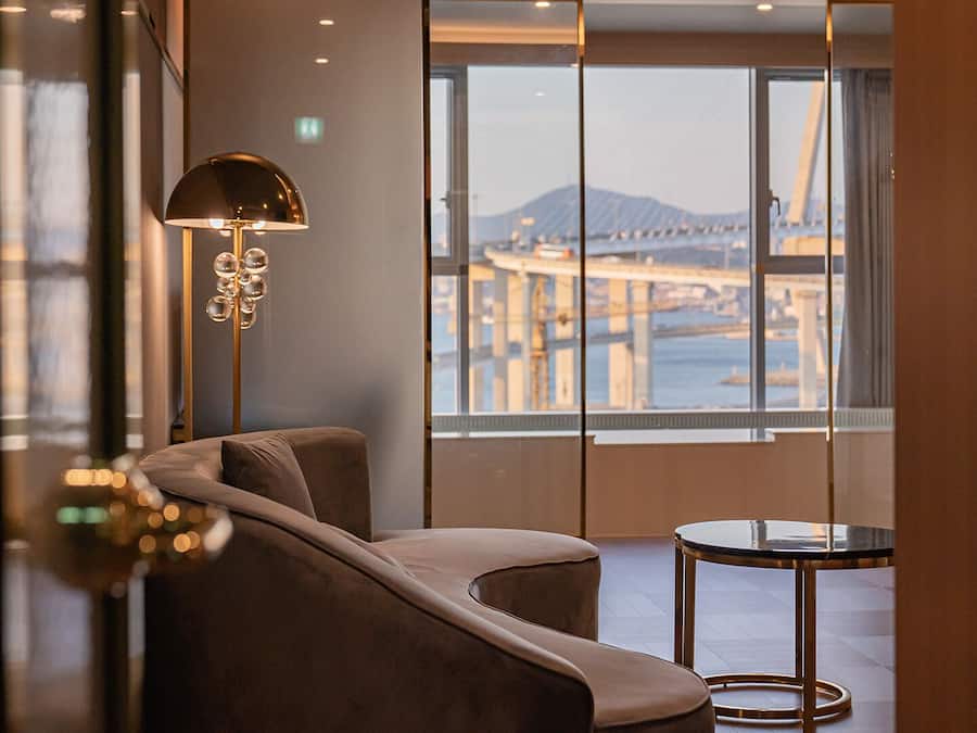 Royal Suite, Ocean View | Individually decorated, soundproofing, free WiFi, bed sheets