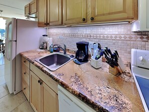 Condo (1 Bedroom) | Property amenity