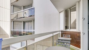 Outdoor dining - Chic and spacious apart with parking (Saint-Germain-en-Laye)