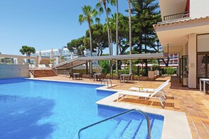 Sesongbasert utendørsbasseng