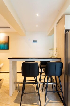 Apartment | In-room dining - Stay.Plus Dennis Garden Apartment (Nairobi)