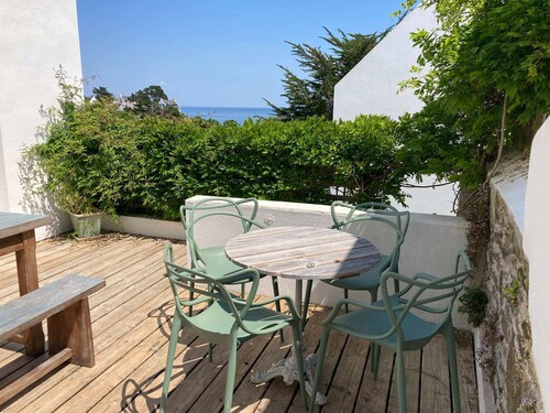 Unique villa with sea view in Sauzon, 4 bedrooms, boho chic decor, Free Wifi
