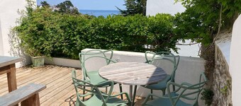 Unique villa with sea view in Sauzon, 4 bedrooms, boho chic decor, Free Wifi