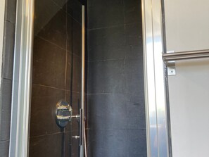 Hair dryer - Unique villa with sea view in Sauzon, 4 bedrooms, boho chic decor, Free Wifi (Sauzon)