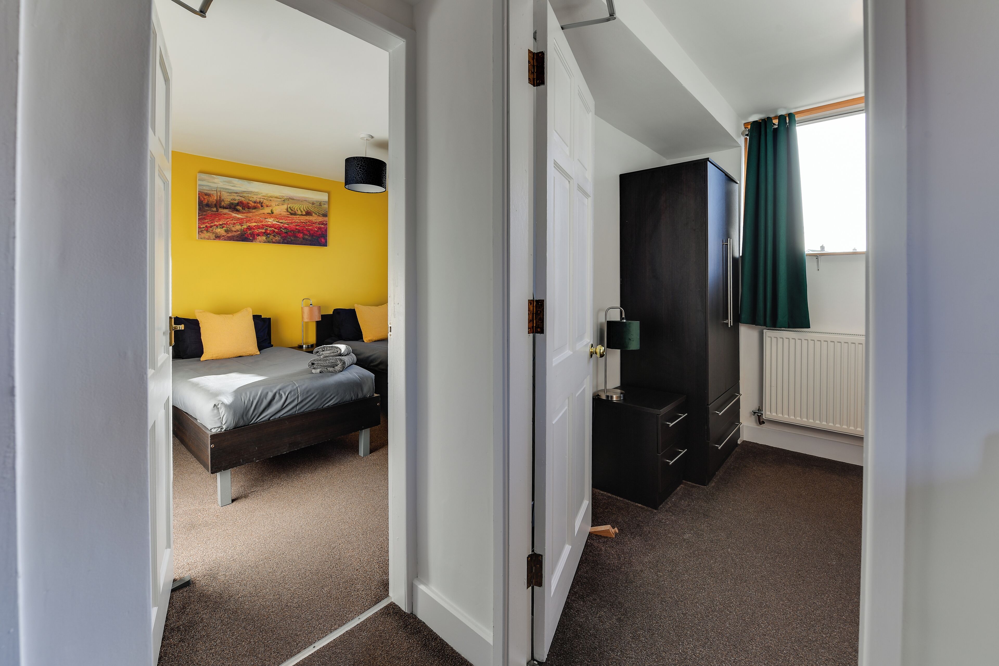 3 bedrooms, desk, iron/ironing board, free WiFi