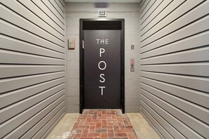 Interior - Eagle Exec Loft In Downtown Statesboro (Statesboro)