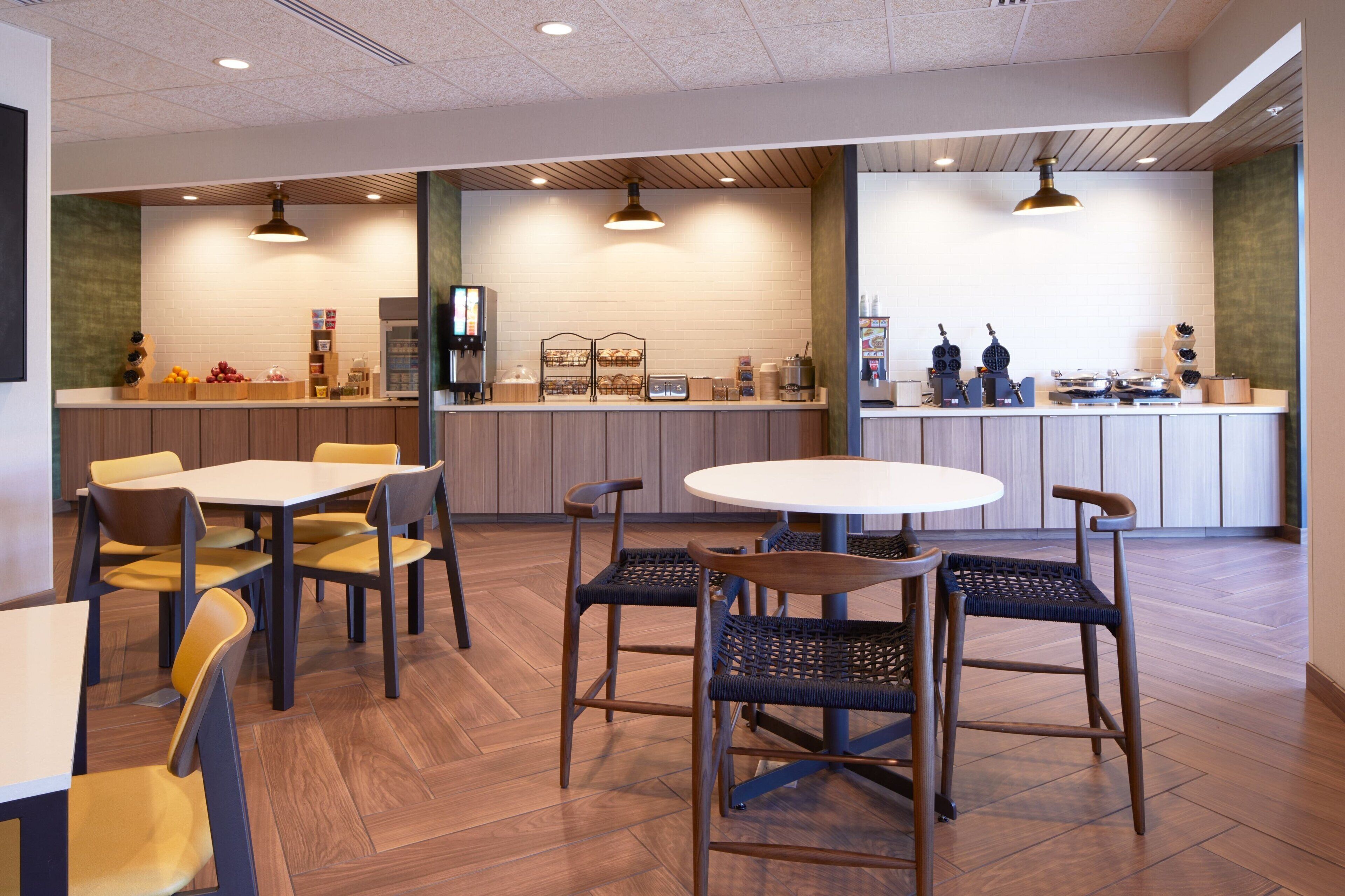 free daily continental breakfast