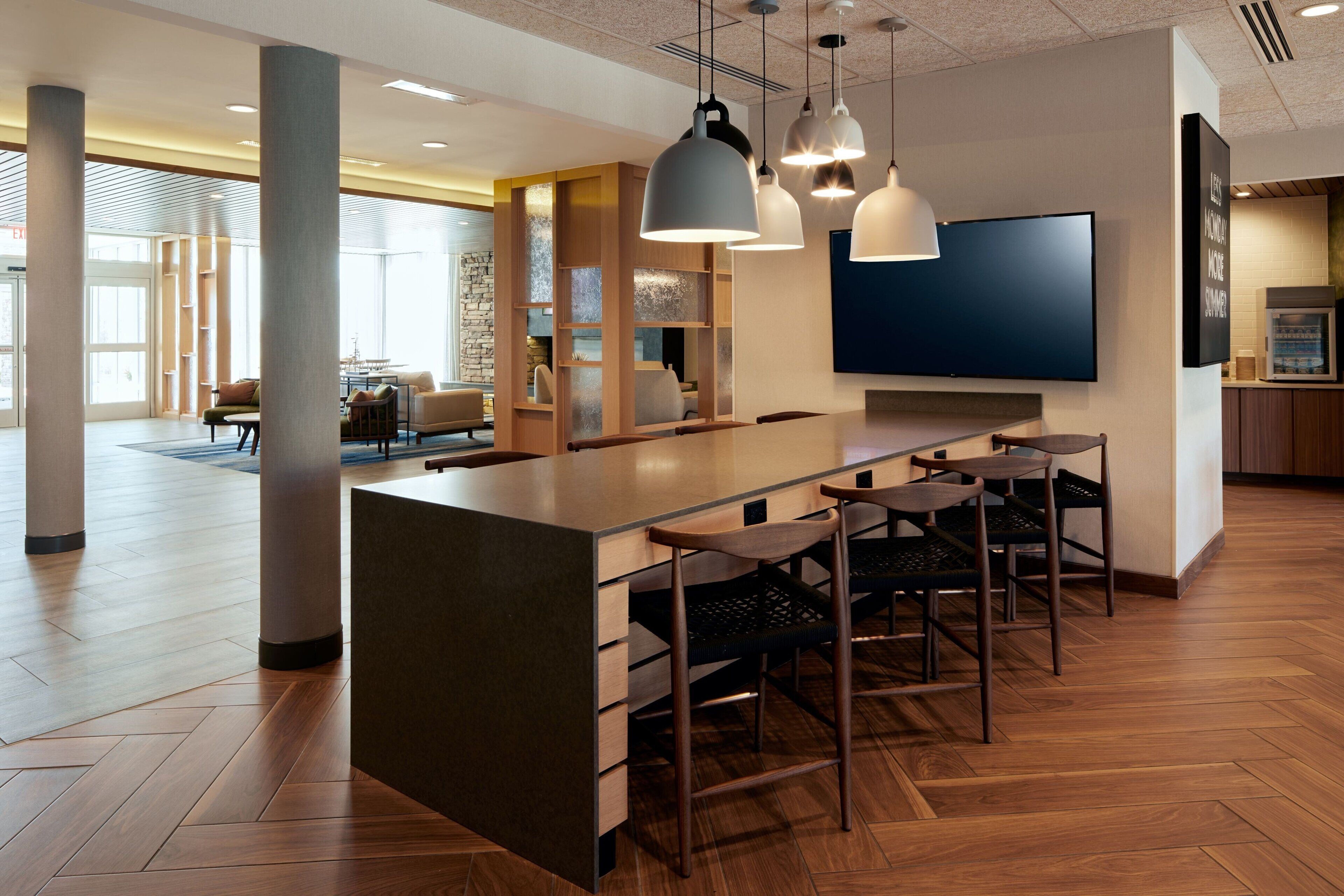 free daily continental breakfast