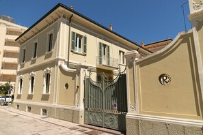 Exterior - Zara D'Amare by Yohome in Pesaro Beach 10 meters from the beach (Pesaro)