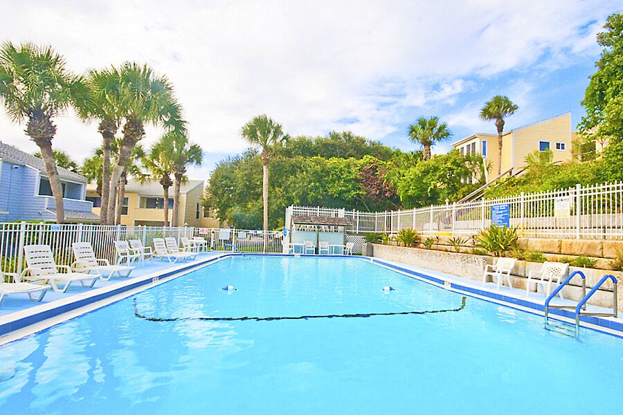 Açık yüzme havuzu 