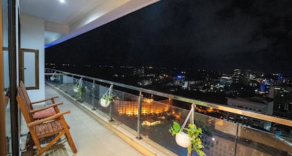 A 5 star luxurious apartment with gym, pool and sauna and wifi.