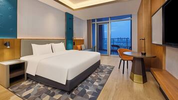 Standard Room, 1 King Bed, Lake View | In-room safe, soundproofing