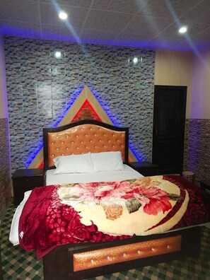 Standard Double Room | Free WiFi, bed sheets - Hotel Hill Palace (Swat)