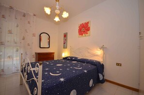 2 chambres, lit parapluie