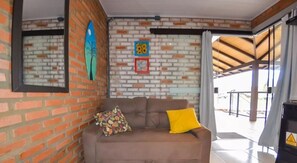 Minibar, una scrivania, Wi-Fi gratuito, lenzuola