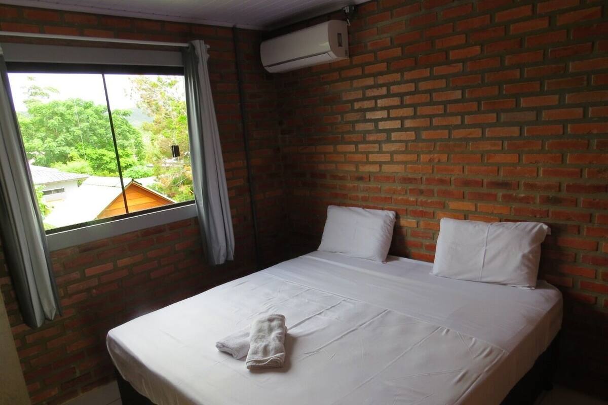 2 bedrooms, minibar, desk, free WiFi