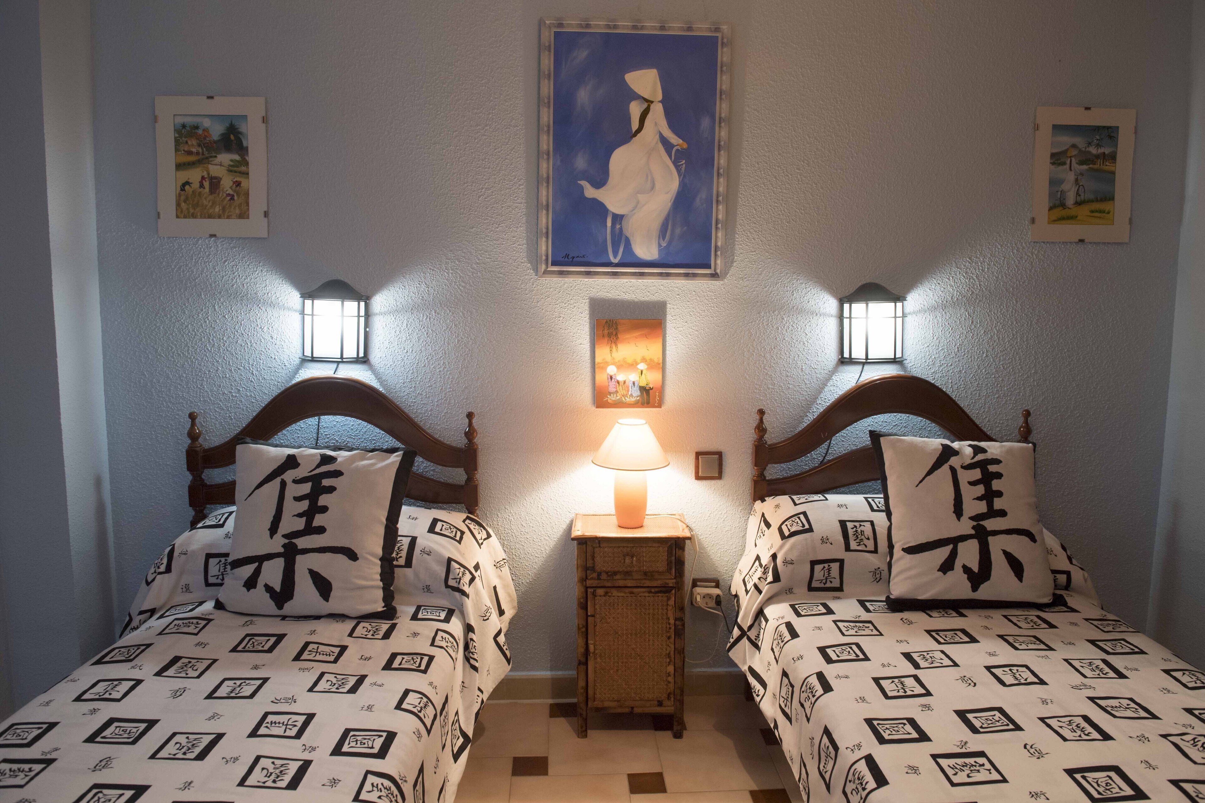 3 chambres, fer et planche à repasser, Wi-Fi gratuit, draps fournis