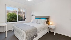 3 bedrooms - HUMMINGBIRD - RYE. Sunkissed and Stylish (Rye)