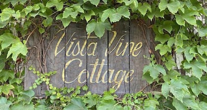Vista Vine Cottage-Vista Views of Olive Orchards and Vineyards for Miles!