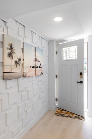 Interior - Modern Apartment very close to NYC with parking spot (Bayonne, NJ 07002)