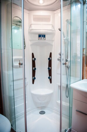 Combined shower/tub, jetted tub, hair dryer, bidet