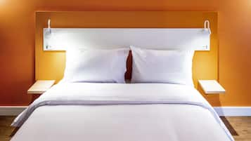 Apartamento standard, 1 cama de casal | Escrivaninha, cortinas blackout, quartos à prova de som, berços grátis