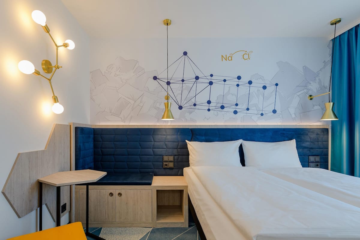 Habitació Comfort, 1 llit doble | Roba de llit hipoal·lergògena, escriptori i cortines opaques