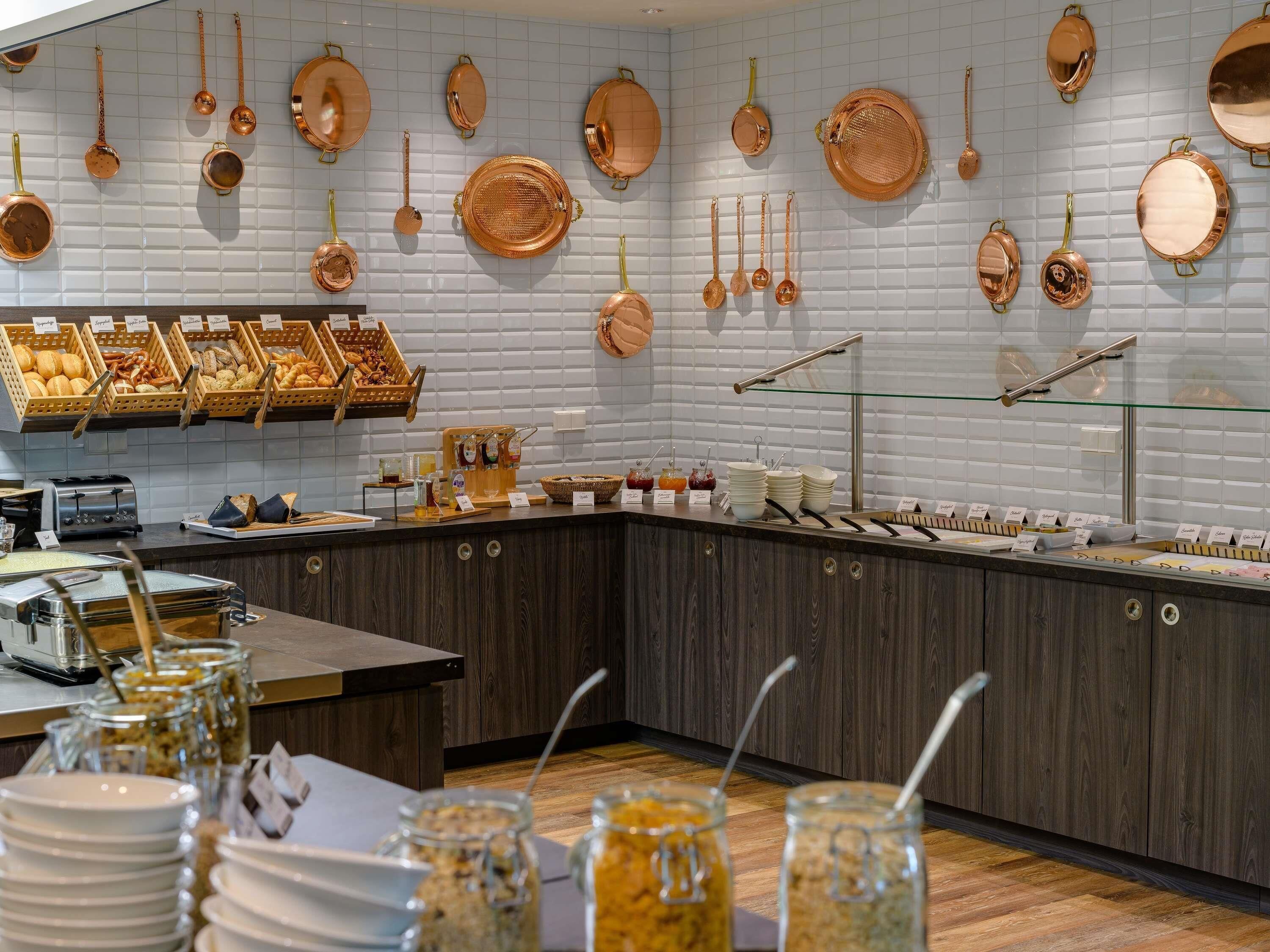 Esmorzar diari d'estil bufet (18 EUR per persona) 