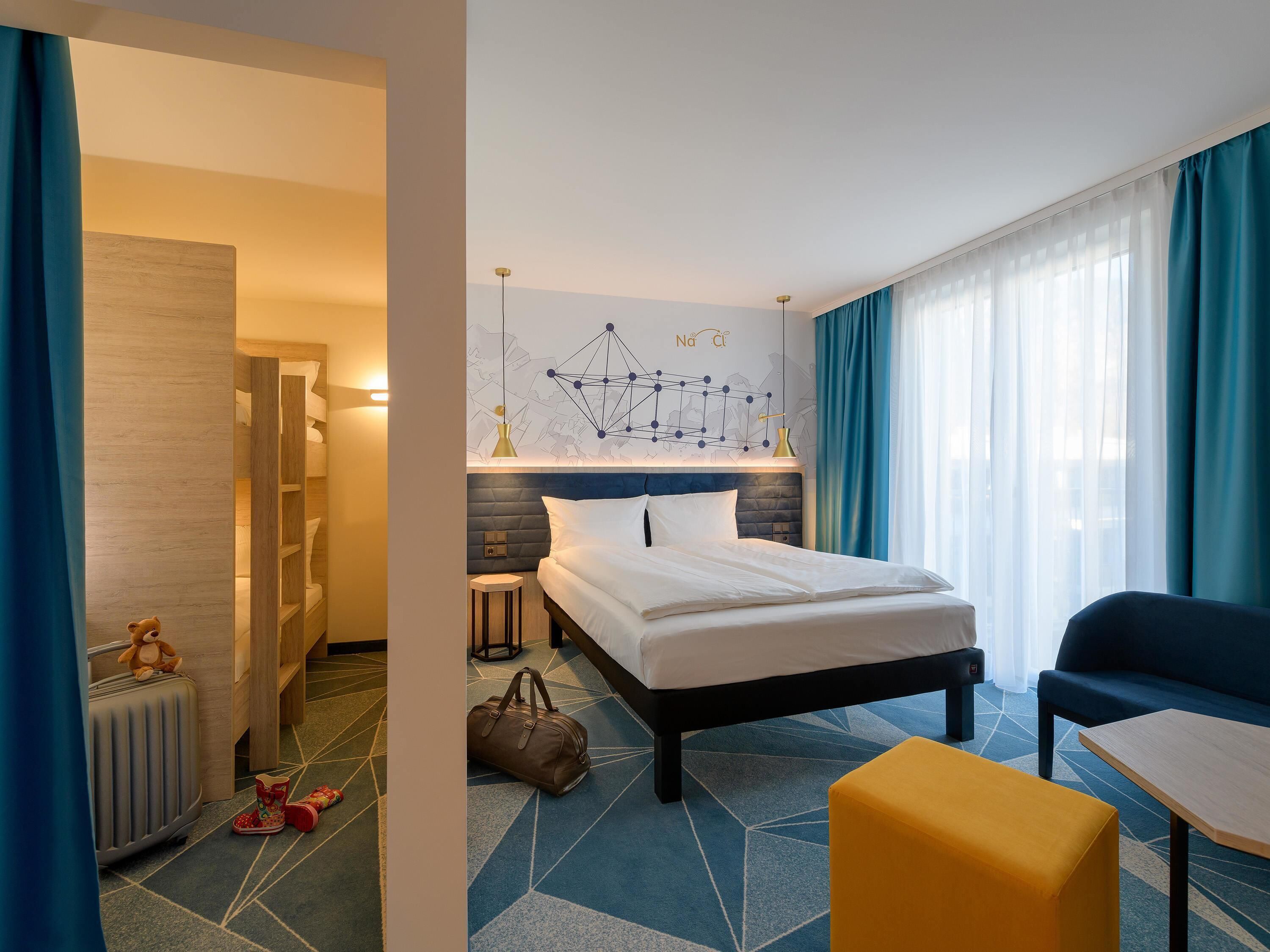 Family Room, Multiple Beds, Balcony (Comfort) | Hypo-allergenic bedding, in-room safe, desk, blackout drapes