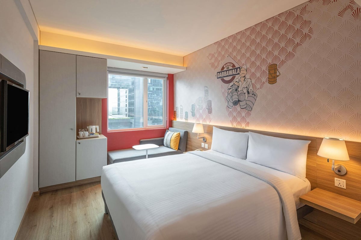 Frette Italian sheets, premium bedding, minibar, in-room safe