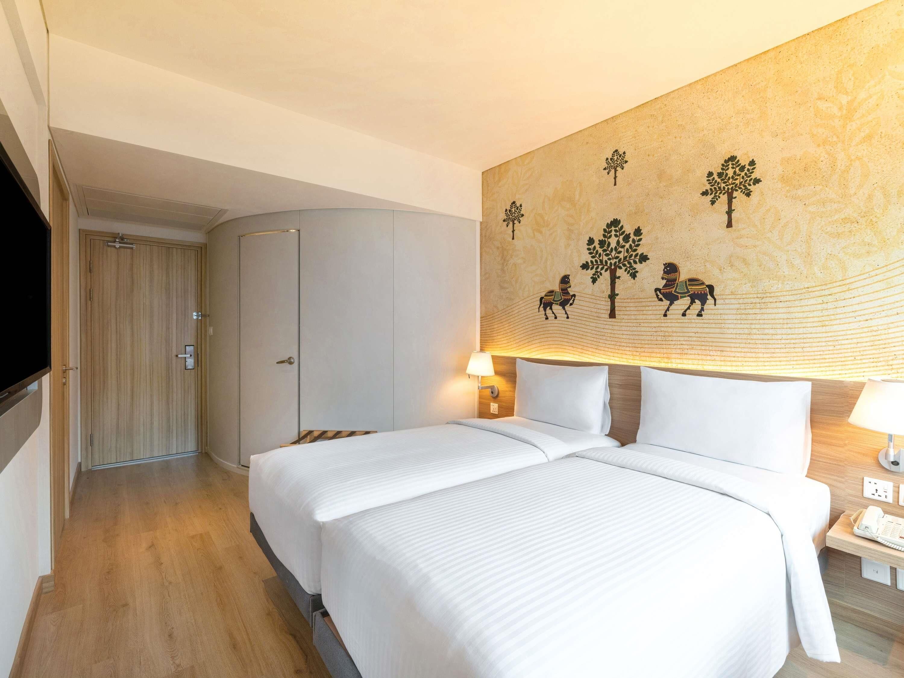 Kamar Twin Superior, 1 Tempat Tidur Twin (with Higher Floor) | Seprai Frette Italia, seprai premium, minibar, dan brankas