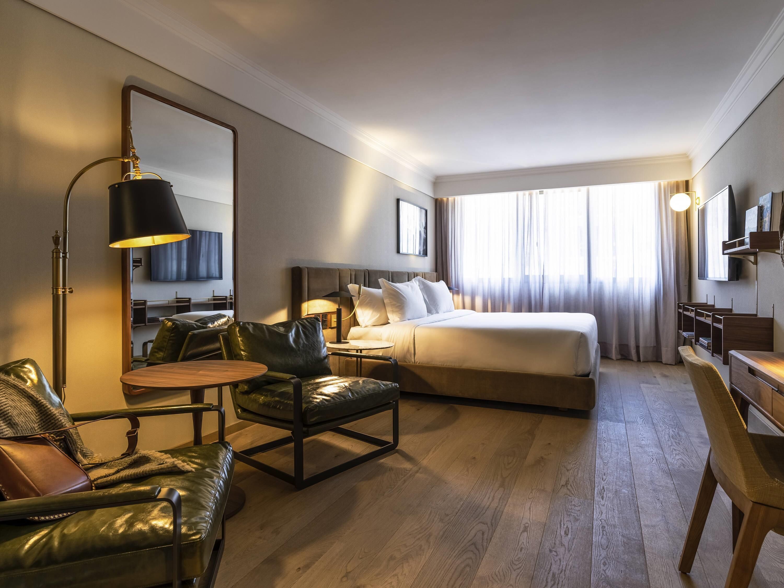 Minibar, in-room safe, desk, blackout curtains