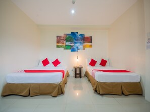 Habitación superior, varias camas | Wifi gratis y ropa de cama