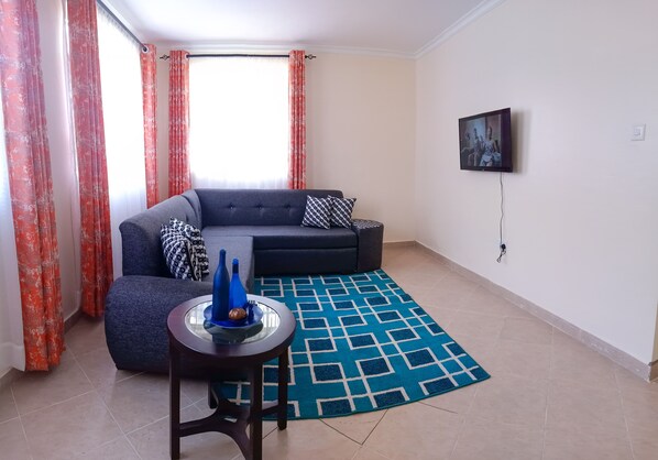 Smart TV - Luxe flawlessly furnished one bedroom bungalow unit I MILLIMANI DRIVE LIVING (Kisumu)