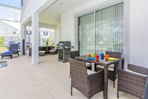 Villa, 6 Bedrooms | Balcony