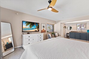 3 bedrooms, iron/ironing board, WiFi - Coccoloba 3 Bedroom Home by RedAwning (Holmes Beach)