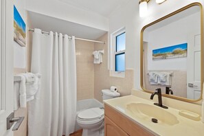 Casa, 3 habitaciones | Baño | Toallas