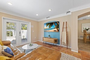 Living area - Coccoloba 3 Bedroom Home by RedAwning (Holmes Beach)