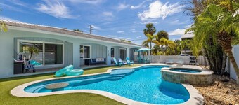 Coccoloba 3 Bedroom Home by RedAwning