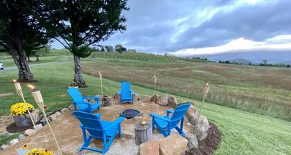 Vineyard Carriage House with High Speed Internet.