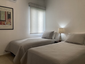 2 habitaciones, tabla de planchar con plancha y wifi gratis