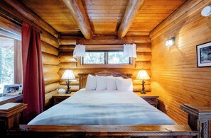 Cabin, Multiple Beds, Hot Tub | 2 bedrooms, free WiFi, bed sheets