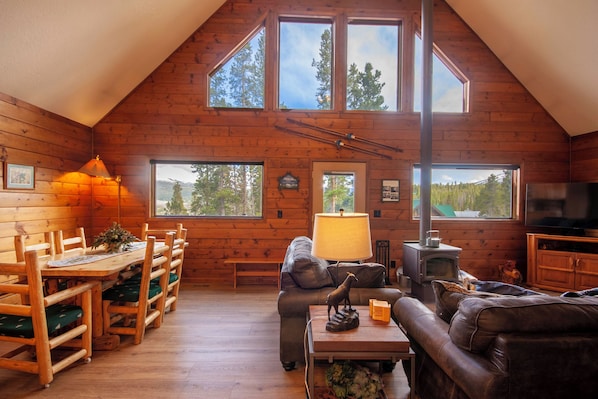 House, Multiple Beds, Hot Tub, Mountain View | Living area | 40-inch flat-screen TV with cable channels, TV, DVD player - Haus Crisler (Breckenridge)