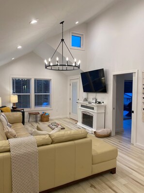 Smart TV, chimenea, Netflix y Hulu 