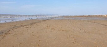 8 Berth Caravan with Spacious enclosed garden