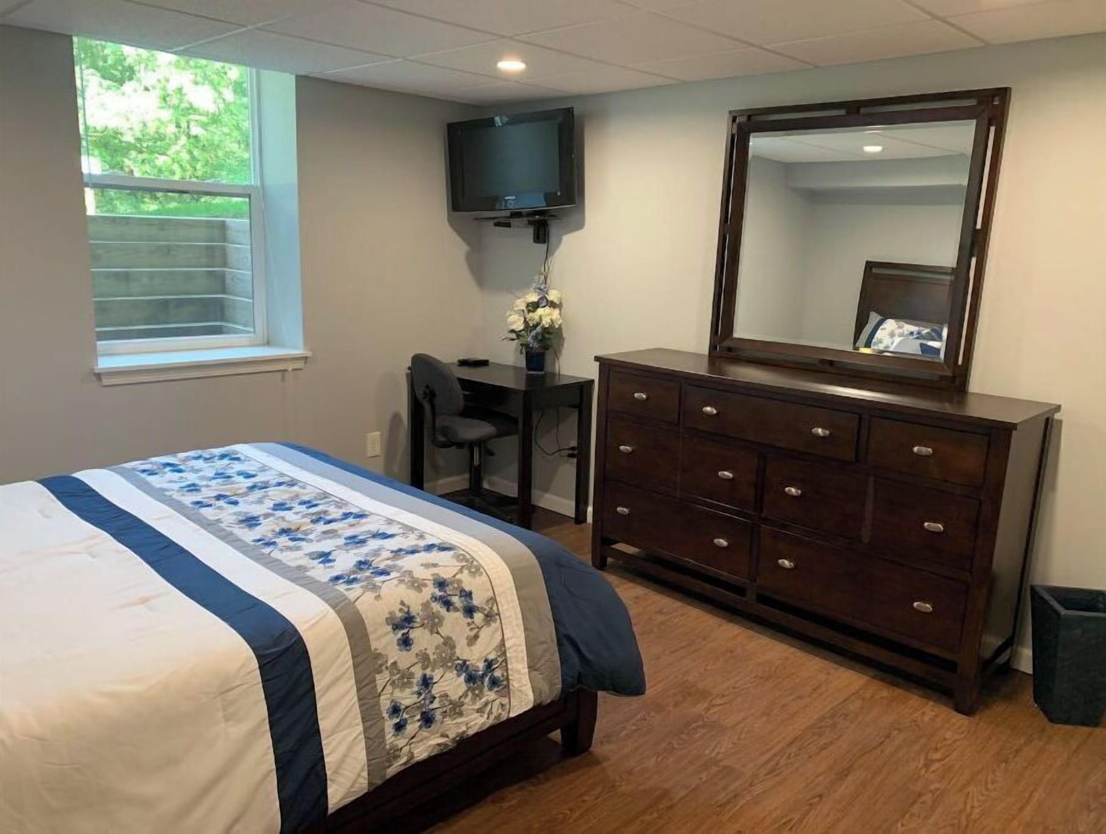 1 chambre, bureau, fer et planche à repasser, accès au Wi-Fi (inclus)