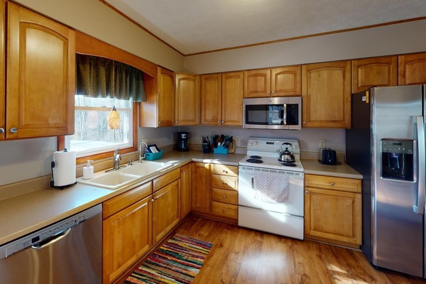 Geladeira, micro-ondas, fogão, cooktop