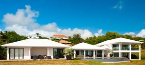 Exterior - Villa Ocean House, large pool and sea view (Le François)